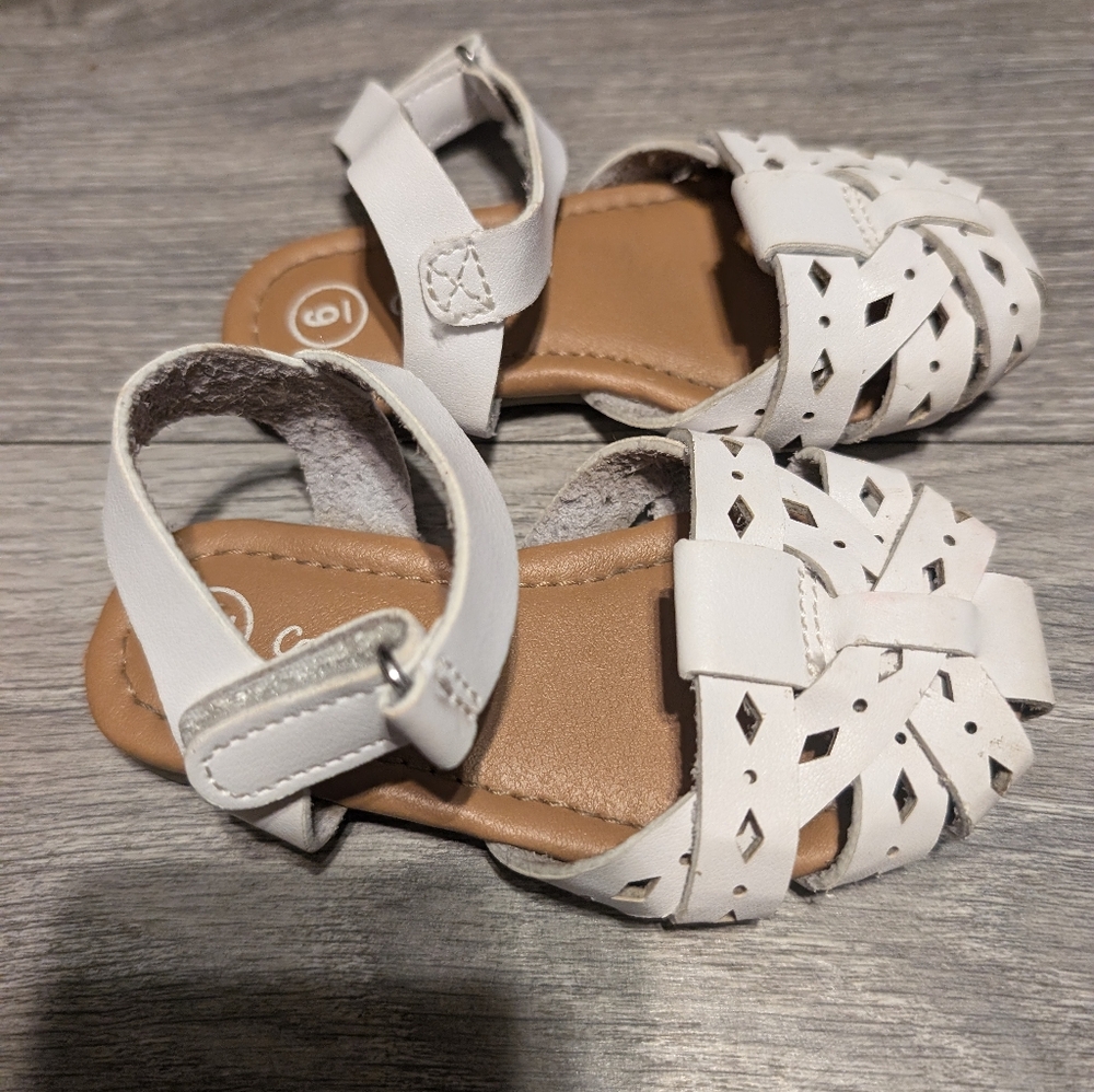 Cat& jack white sandal size 6 toddler